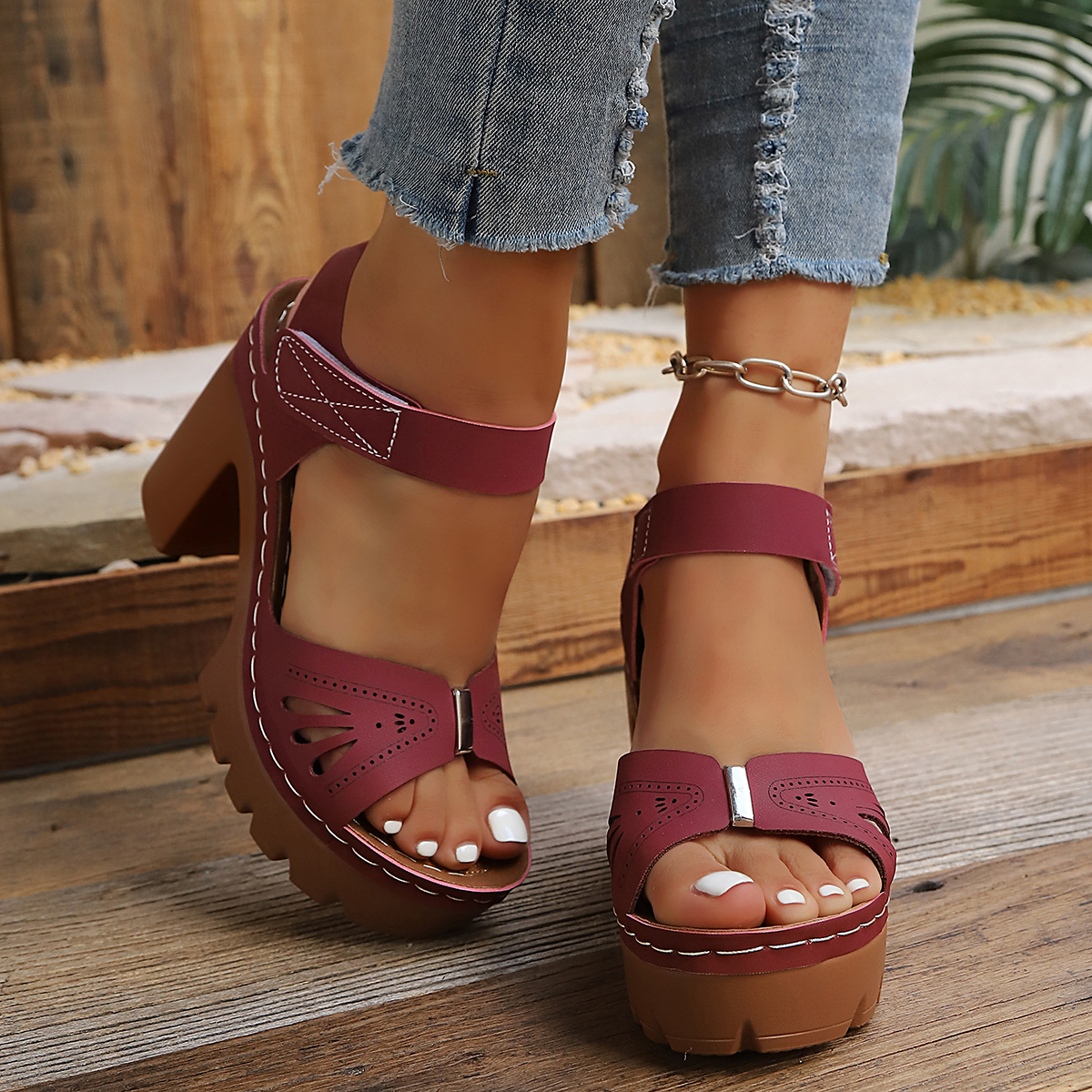 Women's Large Size Solid Color - Velcro Strap Sandal recension och pris